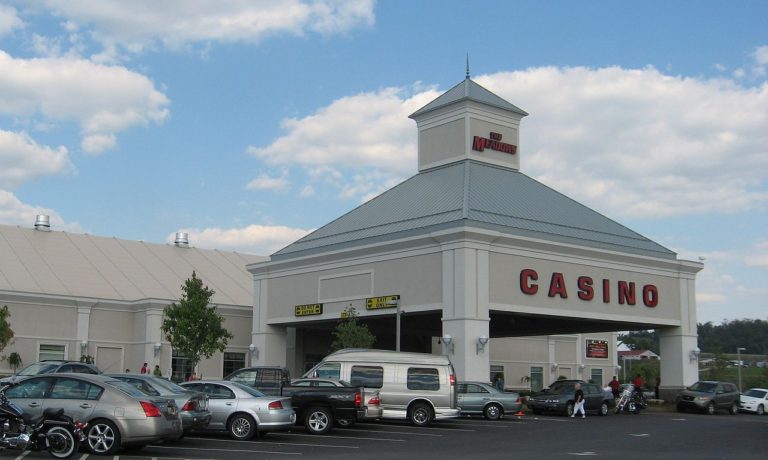 meadows casino restaurant